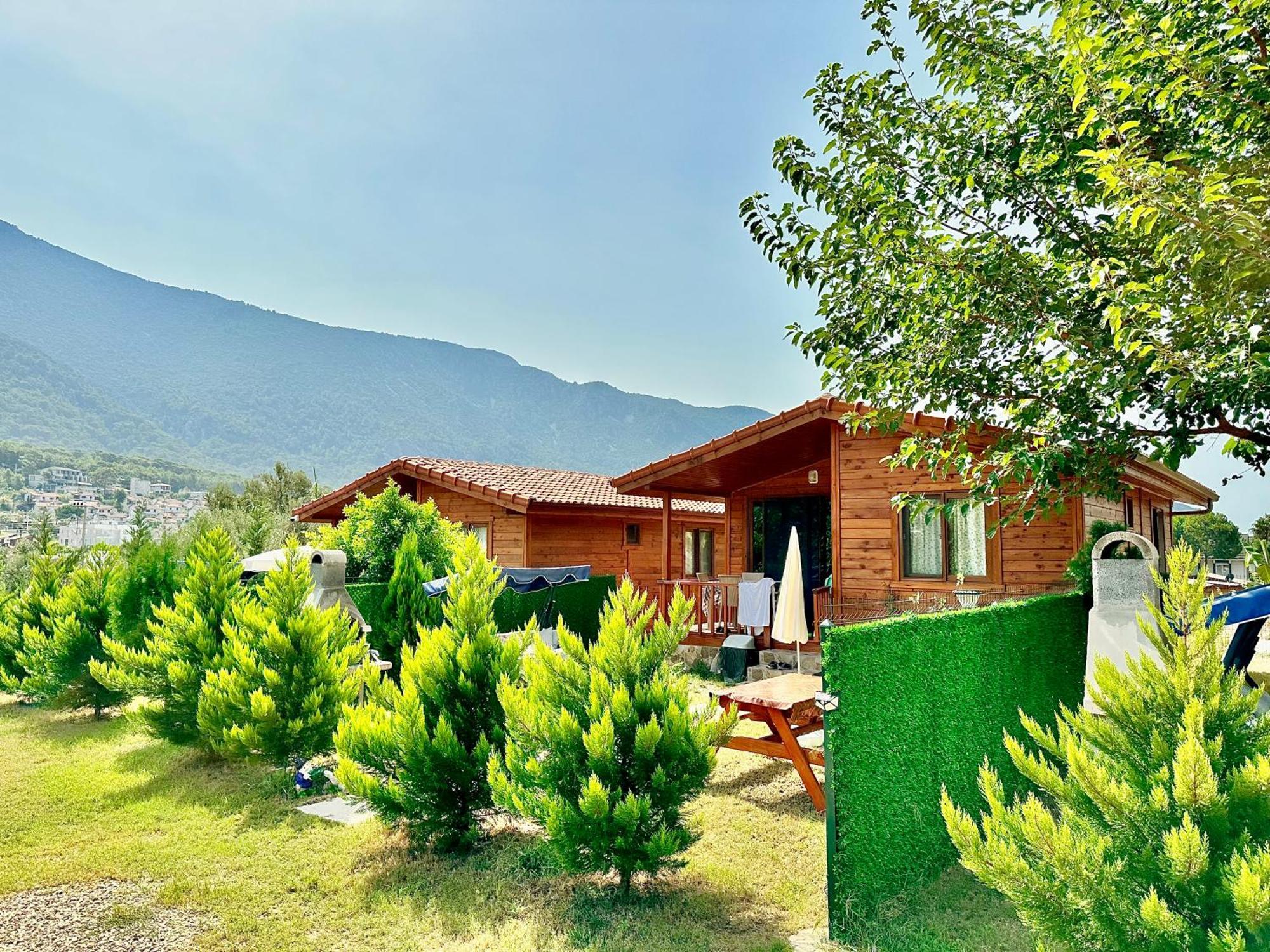 Hurmalik Apart Evleri-Very Close To The Sea Large Garden Bungalow With Barbecue And Swing Karaoz Exterior photo